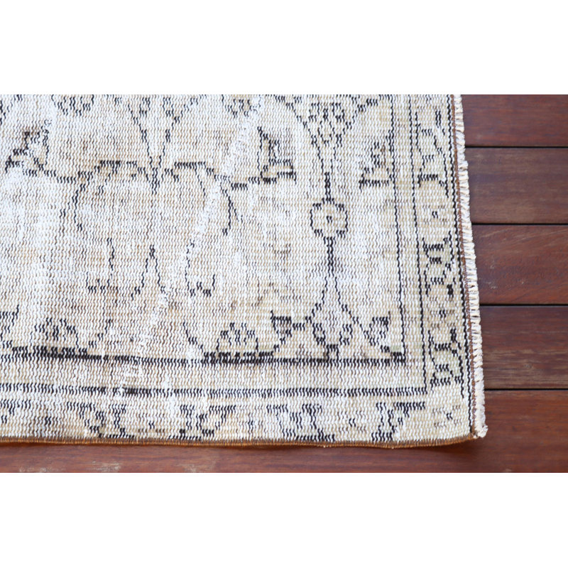 Tapis turc antique beige en laine idéal pour la salle à manger et le vestibule avec motif Oushak coloré