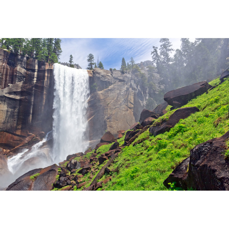 Yosemite Mist Trail - peinture sur toile tendue, H 8 po x l 12 po x P 1 po