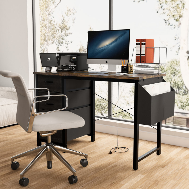 Bureau de 47,3 po avec 3 tiroirs pliables, poche latérale, prise de courant, base en forme de H et