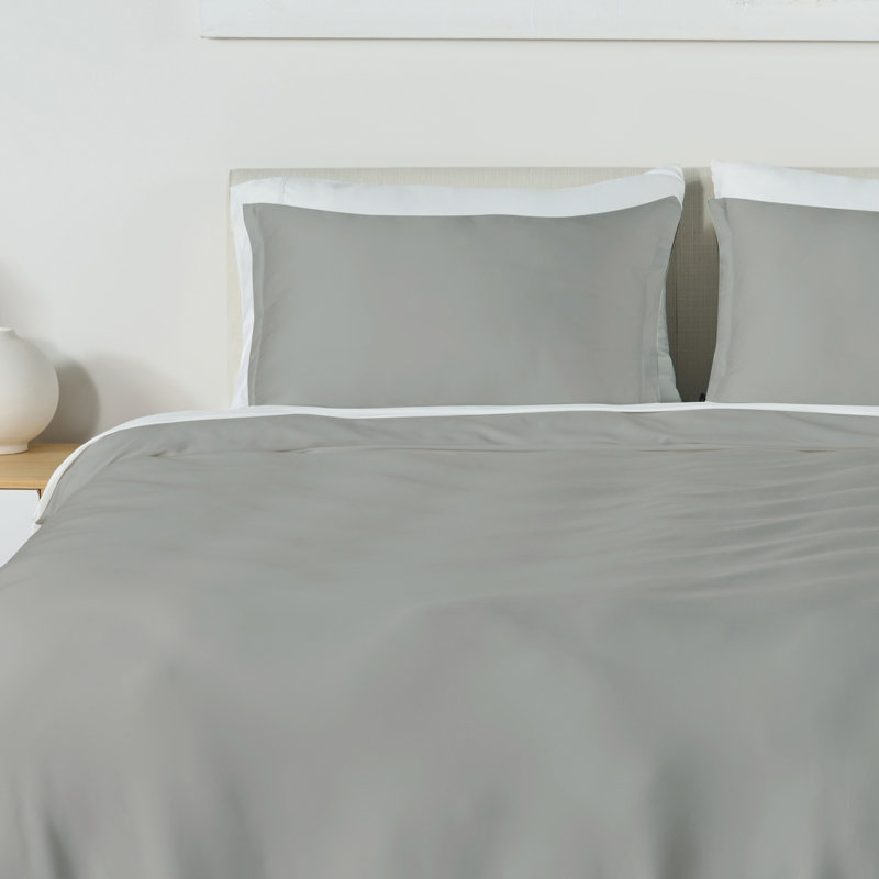 Ensemble de housse de couette et taie décorative très grand Bedgear Performance | Literie respirante avec technologie PowerSnap | Tissu résistant à l'humidité pour les dormeurs chauds - Housse douce et lavable, gris uni 92 po x 108 po