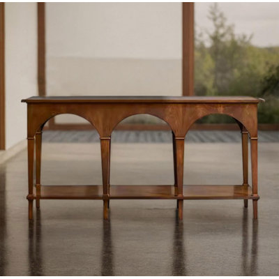 Console à trois arches d'inspiration antique avec rangement ouvert