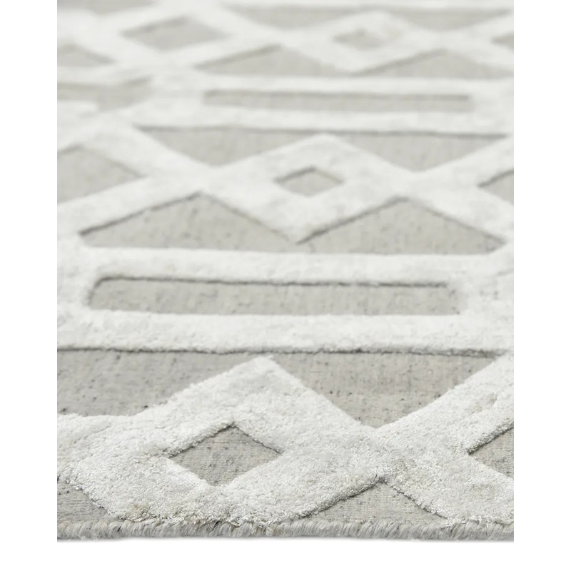 Rae Geometric Area Rug in Smoke, Rectangle 5' x 8'