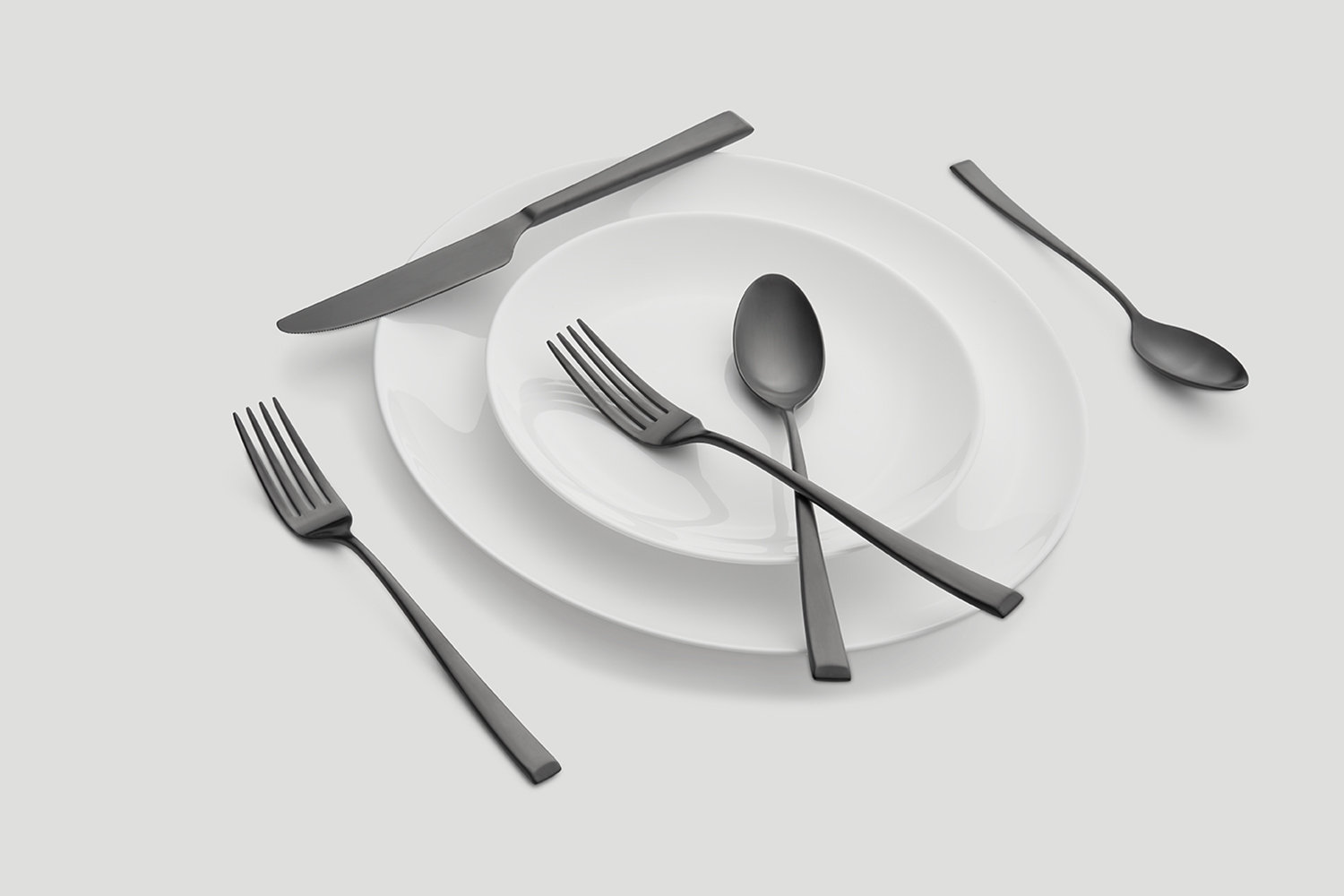 Cambridge Marlise Mirror 20-Piece Flatware Set, Black