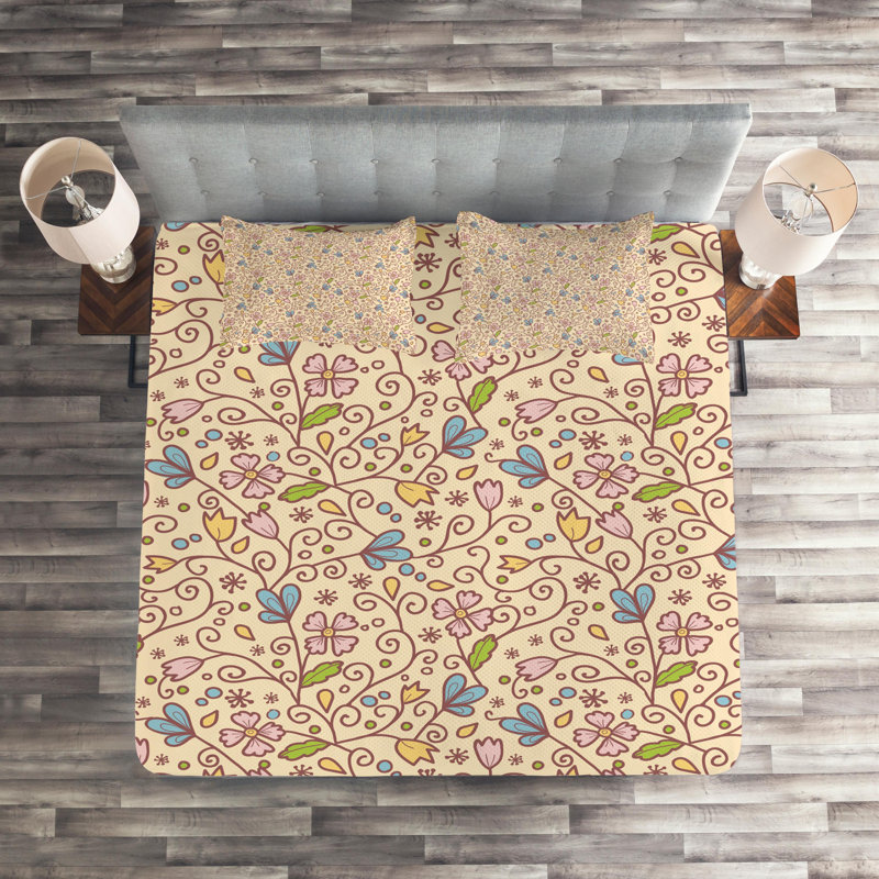 Farmhouse / Country Polyester Floral Coverlet