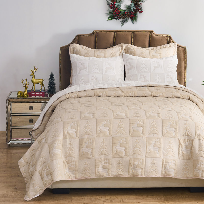 Greenland Home Fashions Reindeer Games 3-Piece King Size White Coverlet Set, 105x95 Inch, Reindeer Games