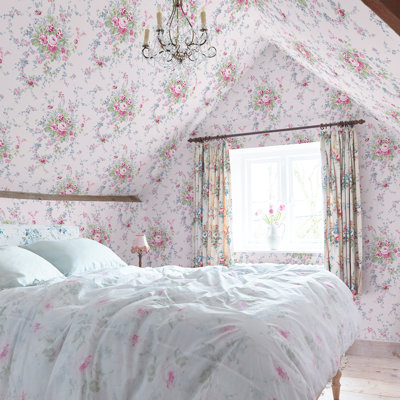 by Rachel Ashwell Garden Floral 10m x 52cm Wallpaper Roll