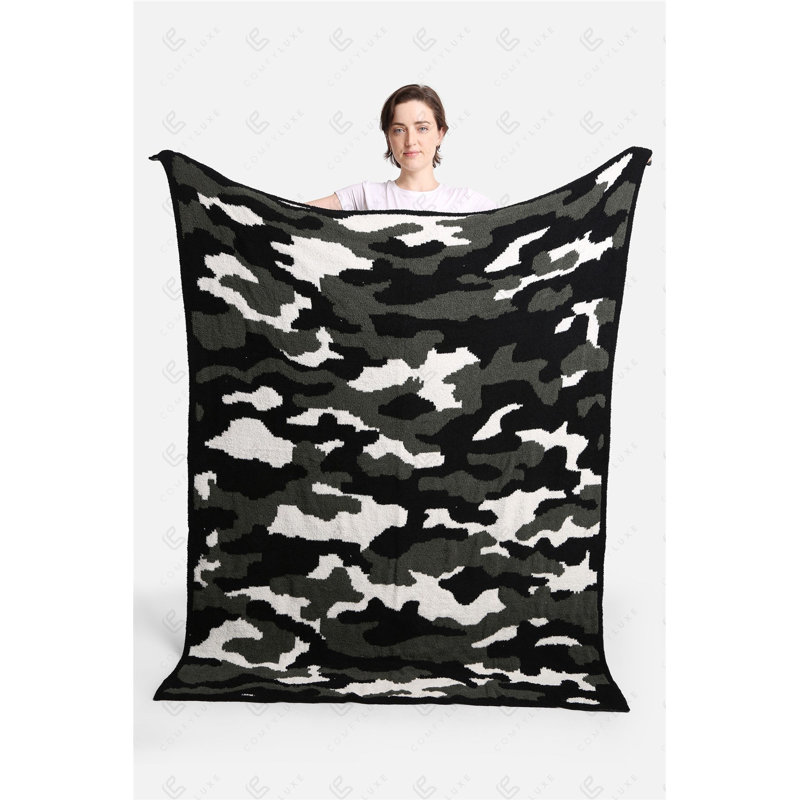 Polka Dot Pattern Luxury Soft Throw Blanket, Green