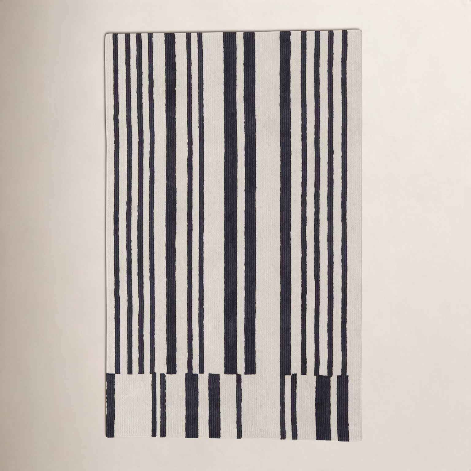Ryo Ivory Black Hand-Tufted Striped Rug, Rectangle 2' x 3'