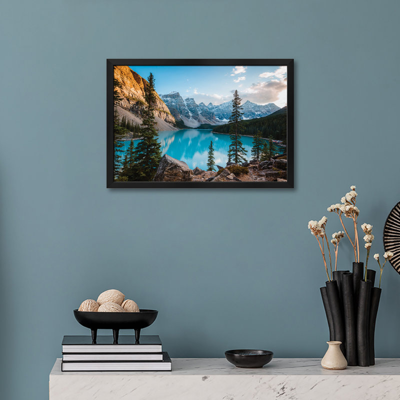 «Autumnal Moraine Lake», affiche encadrée de qualité supérieure par Matteo Colombo, H 24 po x l 32 po