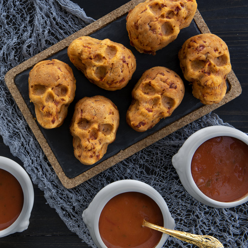 Nordic Ware Fall Harvest Series Skull Cakelet Pan