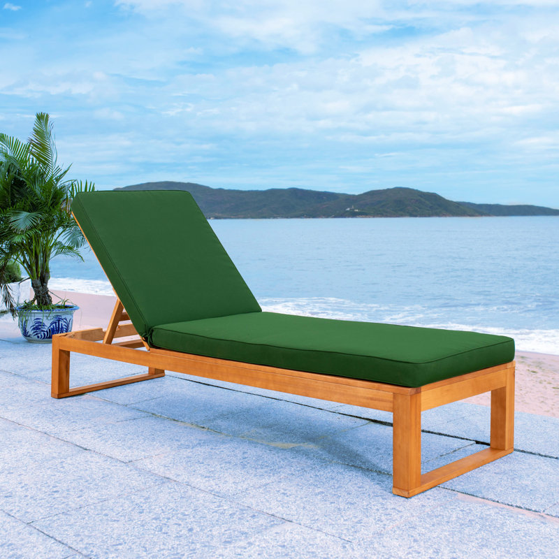 Chaise longue simple inclinable en eucalyptus avec coussins 80,9 po Faunce, Vert, Naturel