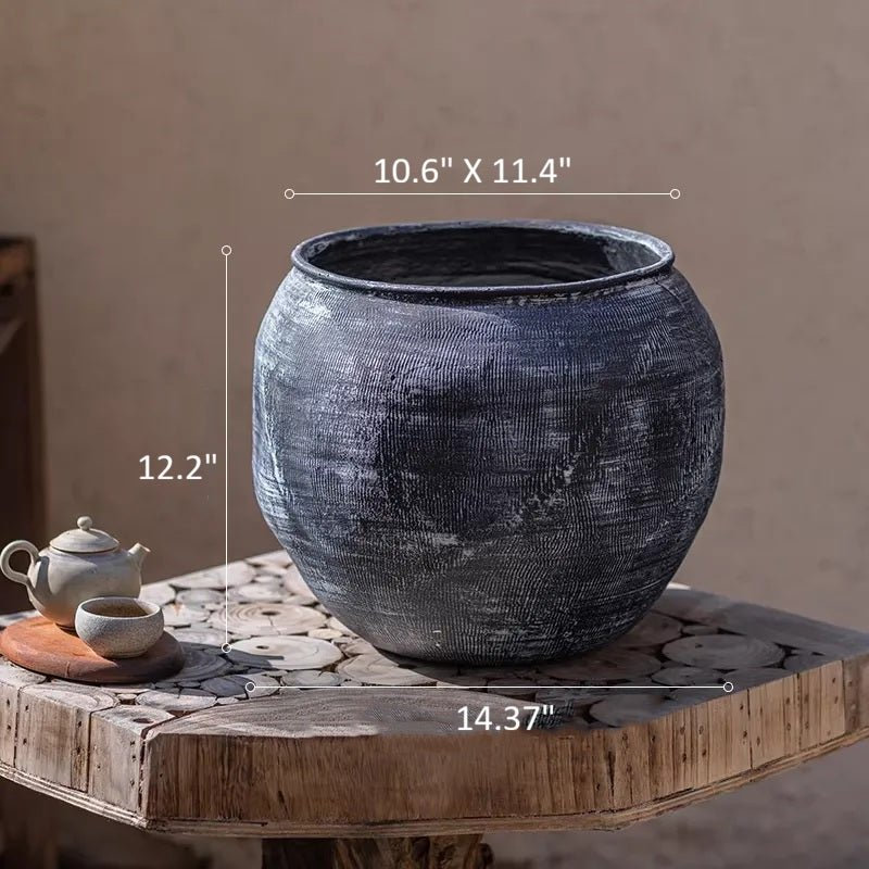 Sierra Round Pot Planter, Black