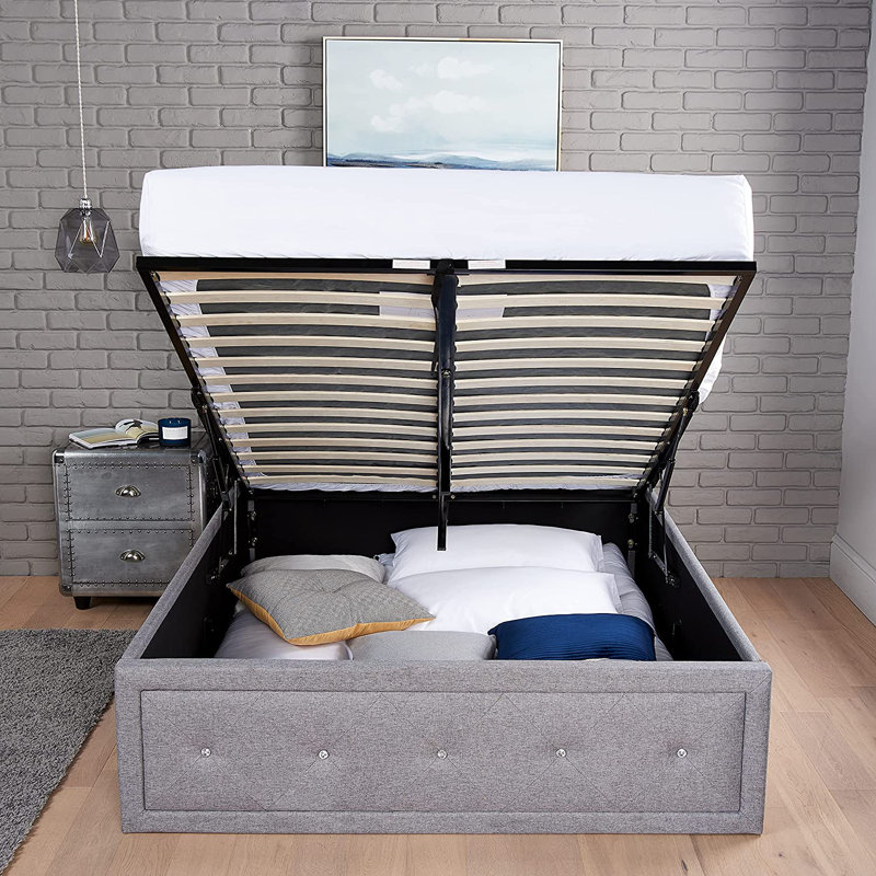 Yokota Upholstered Bed, Kingsize (5')