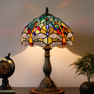 Lampe de table Tiffany Lampe de chevet bleu mer jaune Vitrail de style libellule Antique Bureau de lecture nautique 18 po de hauteur Chambre à coucher Salon Chambre à coucher de style victorien Ampoule à DEL Bloomsbury Market incluse