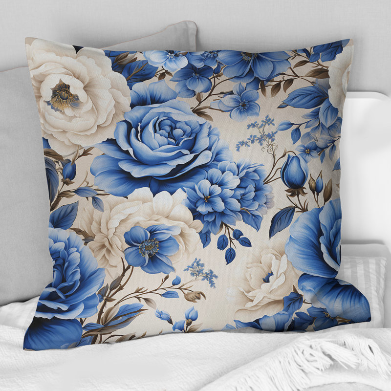 Coussin décoratif à motif floral de roses victoriennes bleues II, H 18 po x l 18 po