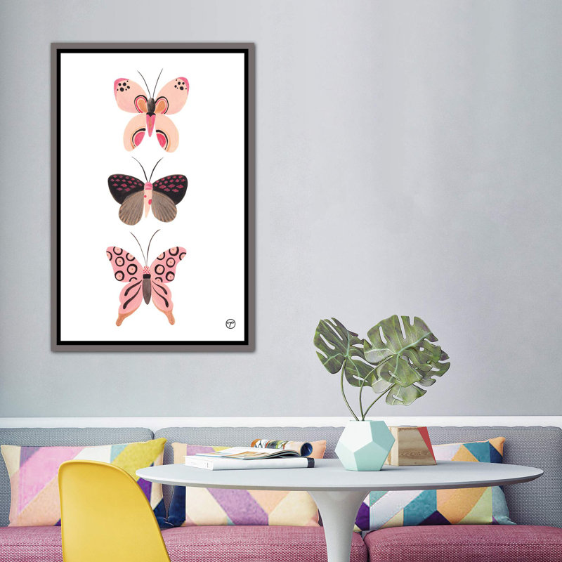 «Butterfly Trio», art encadré, H 60 po x l 40po x P 1,5 po, Toile encadrée de bois rustique foncé