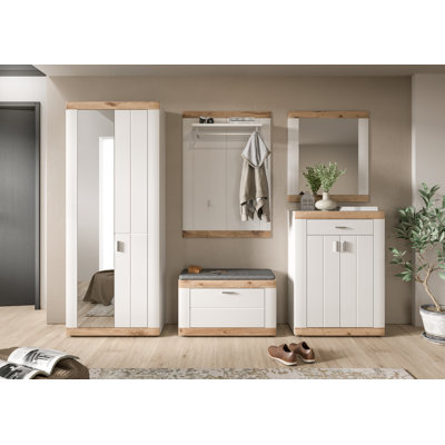 Valmont Clothes Storage System