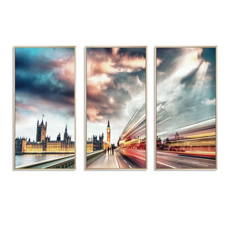 «Night Scene Of London City - Cityscape», ensemble de 3 toiles d'art encadrées, H 28 po x l 36 po x P 1 po, Brun