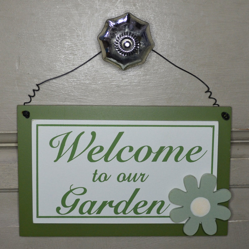Berkley Wood Plants & Flowers Garden Plaque