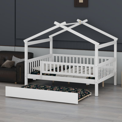 Lit en bois avec couchette
