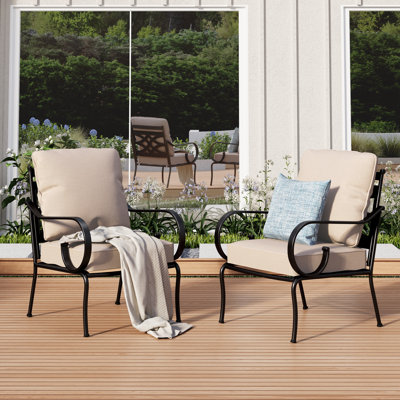 Chaise longue de patio avec coussins Armisha