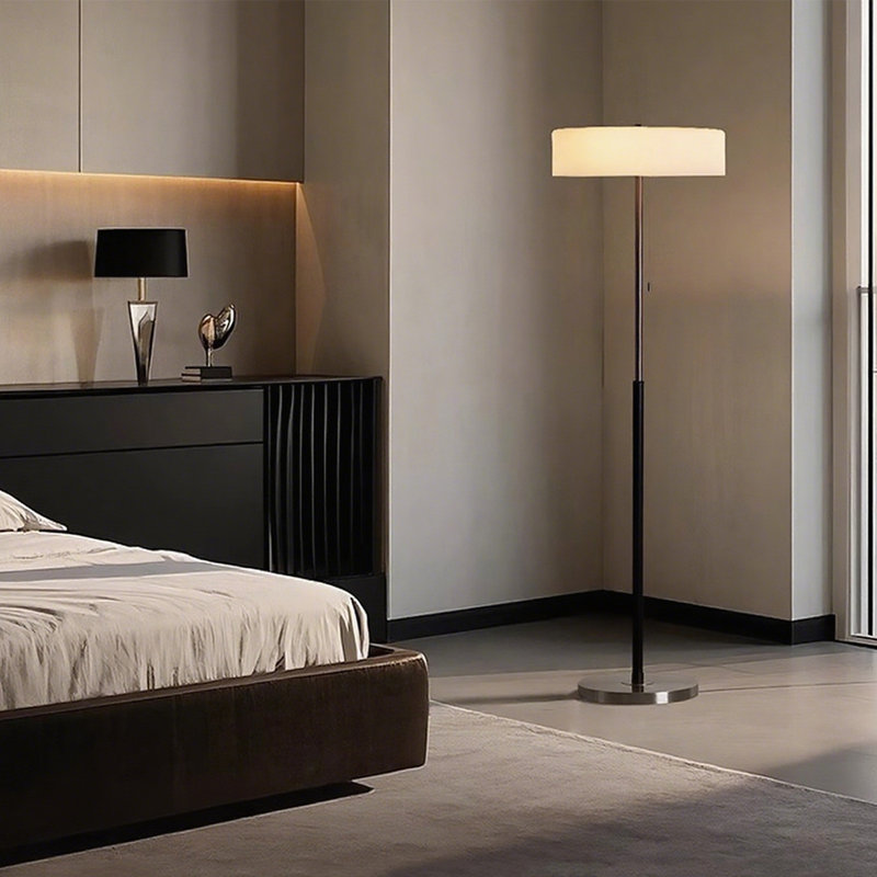 Lampe sur pied moderne en fer forgé, bois massif et verre