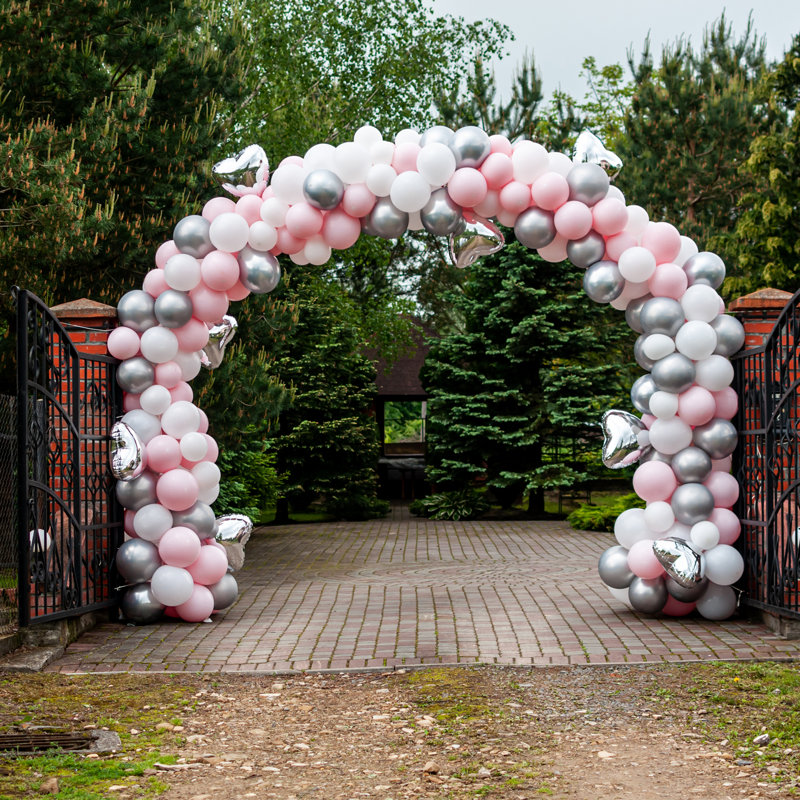 Décorations et panneaux en plastique