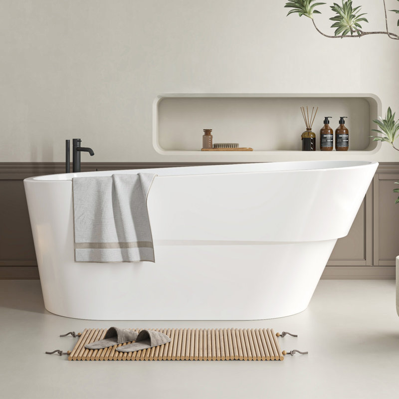 67" x 31" Freestanding Soaking Bathtub, White/Polished Chrome
