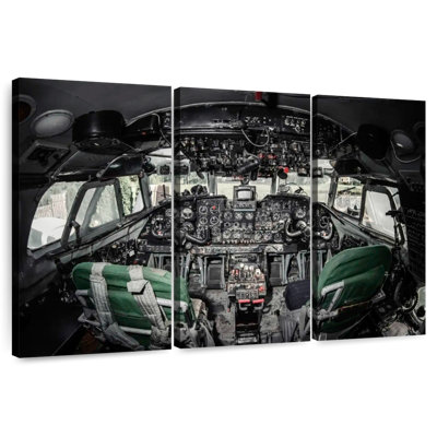Cockpit d'avion Mehar Retro