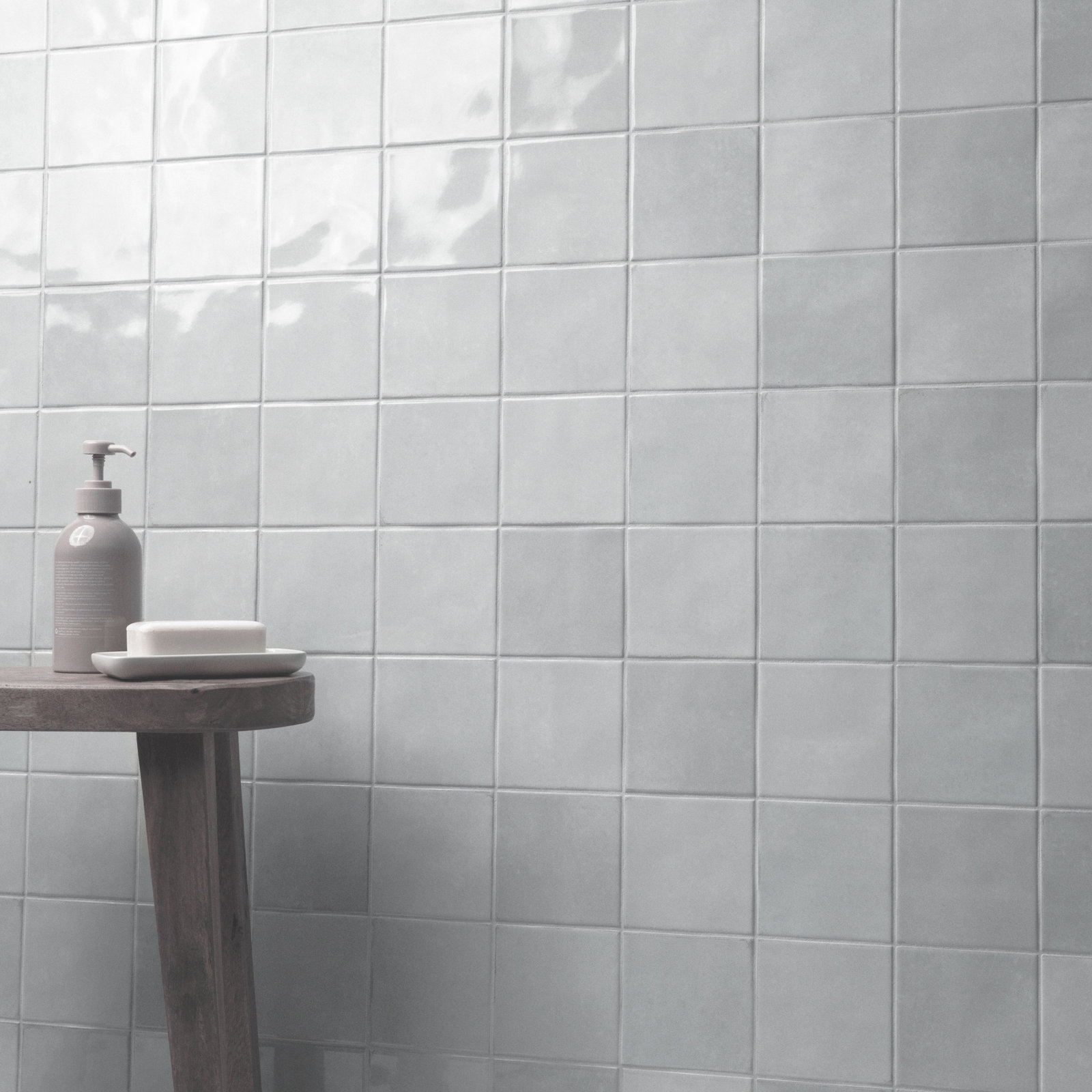 Renzo Glossy Ceramic Wall Tile, Sky