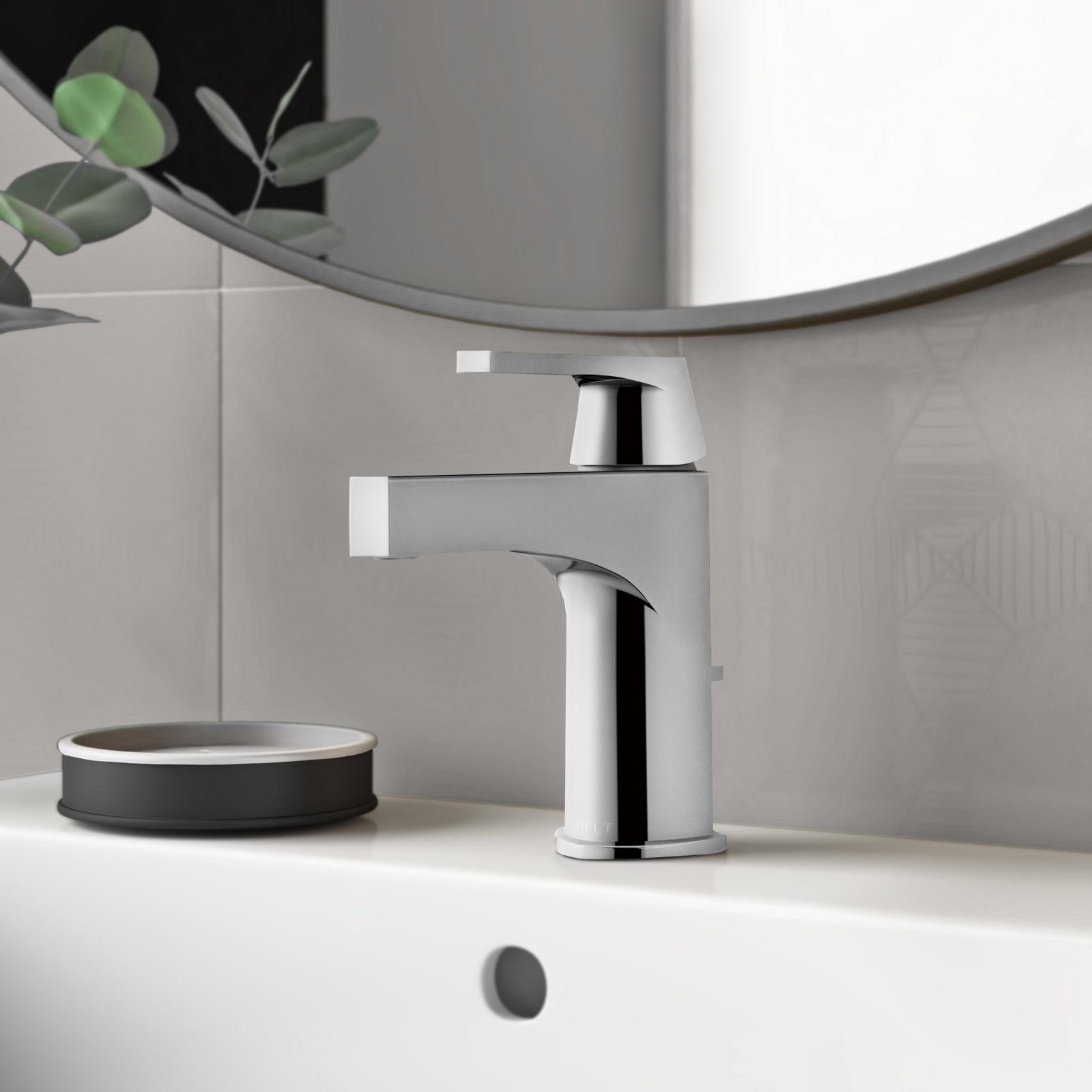 Zura Single-Hole Bathroom Faucet with Drain, Chrome