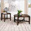 Table de bout ronde en bois massif brun foncé Mavis avec rebord encastré et pieds à poutre transversale pour une décoration intérieure élégante et durable