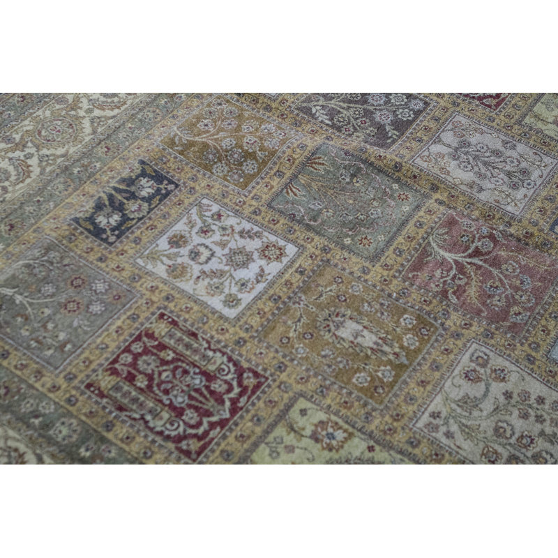 Wool Southwestern Area Rug