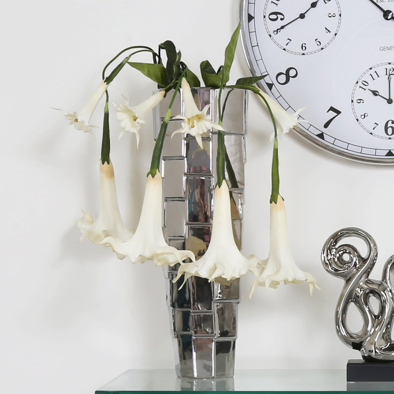 Angels Trumpet Arrangement, White