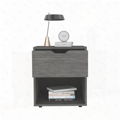 Table de chevet Altheimer, Chambre