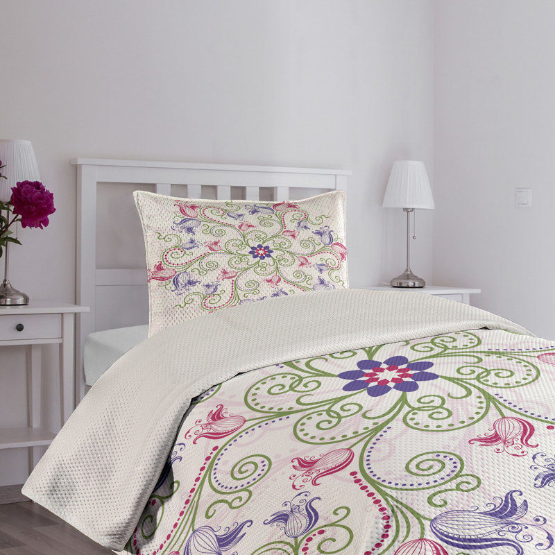 Twin White Quilted Bedspread Set with Pillow Sham