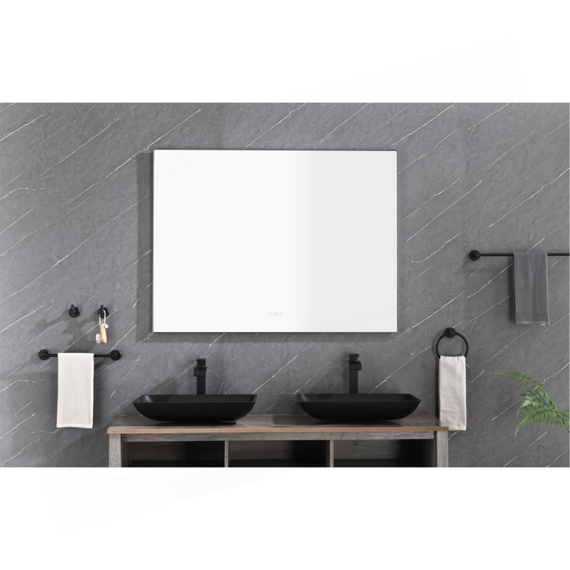 Miroir de salle de bain à DEL de pointe avec plusieurs caractéristiques pratiques pour une expérience supérieure