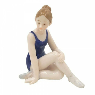 Figurine Glennetta ballerine au repos