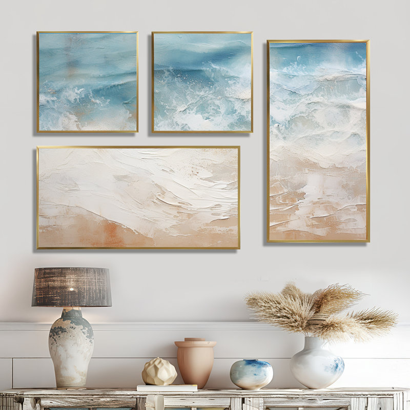 Moderne bleu et beige sable vue aérienne I - art mural côtier 4 pièces, Impression encadrée sans passe-partout, Doré