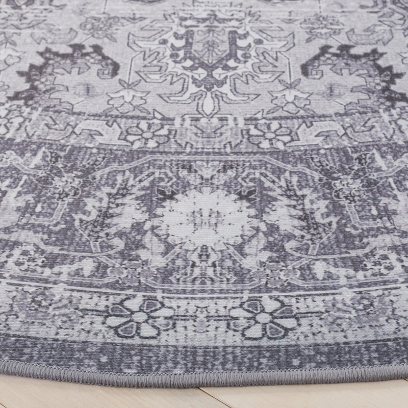 Shaelan Performance Machine Washable Oriental Rug, Round 6'