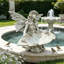 Statue d'ange féerique de jardin multifonctionnelle en résine avec plateau en forme de feuille, mangeoire à oiseaux et plateau décoratif pour une utilisation intérieure et extérieure
