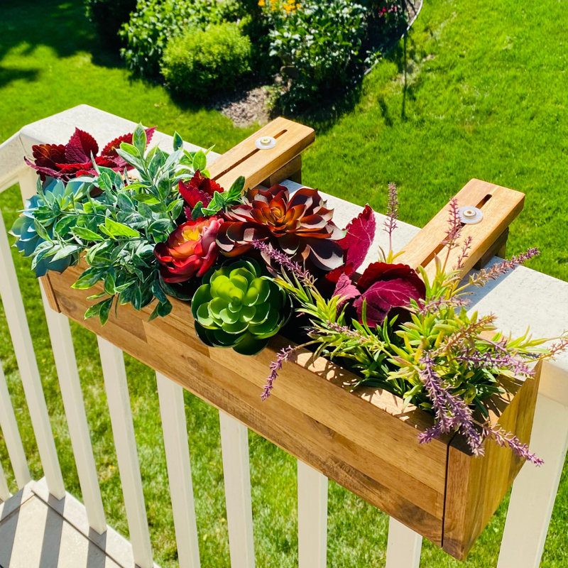 Jardinière en bois Broderik