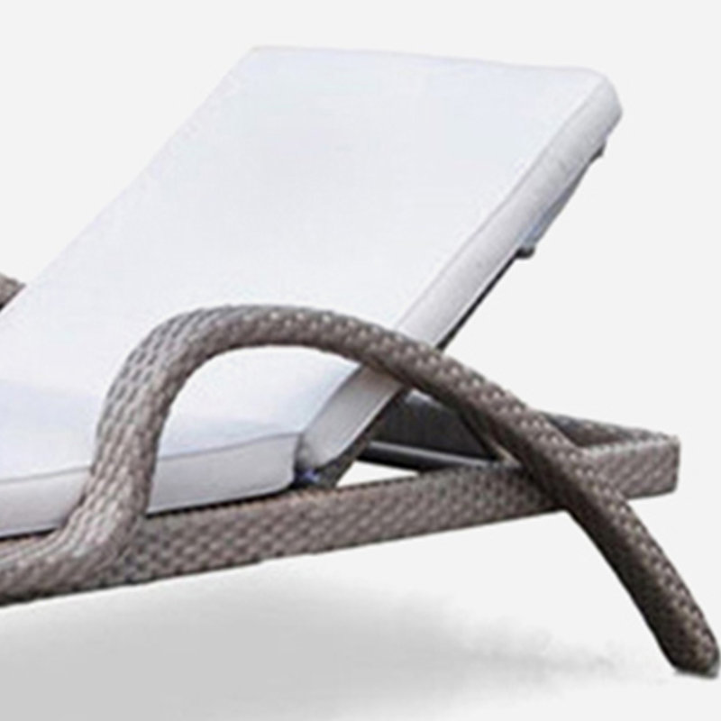 Chaise longue d'extérieur en osier Tenise