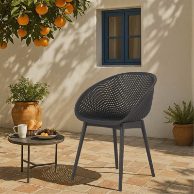 Holiday - 2-Pack Modern Lounge Chairs – Indoor/Outdoor All-Weather PP Plastic, Lightweight  For Patio, Beach, Living Room