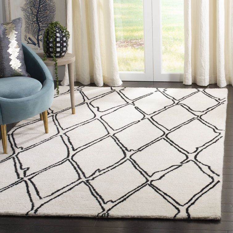 Samaira Hand Tufted Wool Geometric Rug