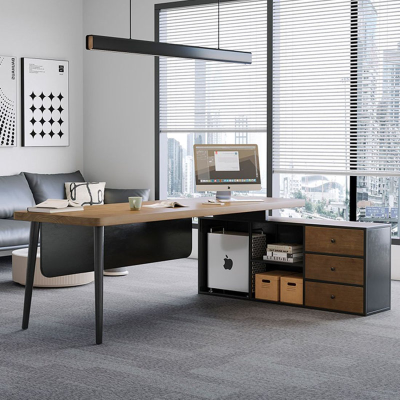 Bureau de direction en bois massif avec tiroirs Burlywood, 29.53" H x 62.99" W x 47.24" D, Retour à droite