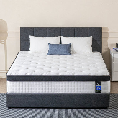 Matelas hybride à mémoire de forme moyenne en boîte