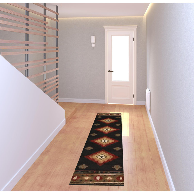 Tapis noir / vert Appomattox Southwestern, Tapis de couloir de 1 pi 1 po x 7 pi 6 po