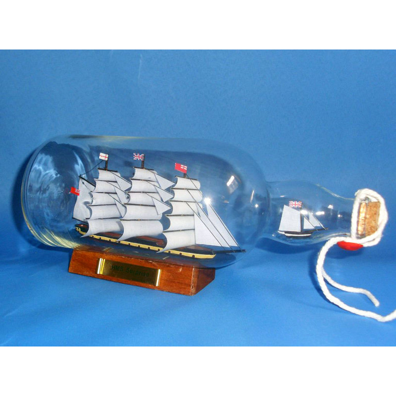 Bateau modèle surprise Harcrest