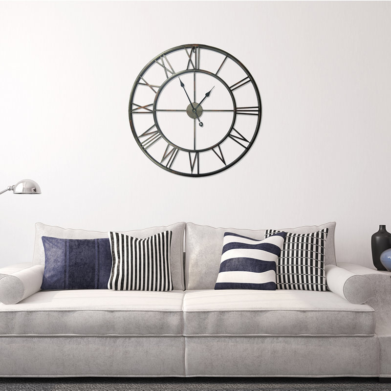 Horloge murale romaine en fer surdimensionnée à chiffres romains, Grand